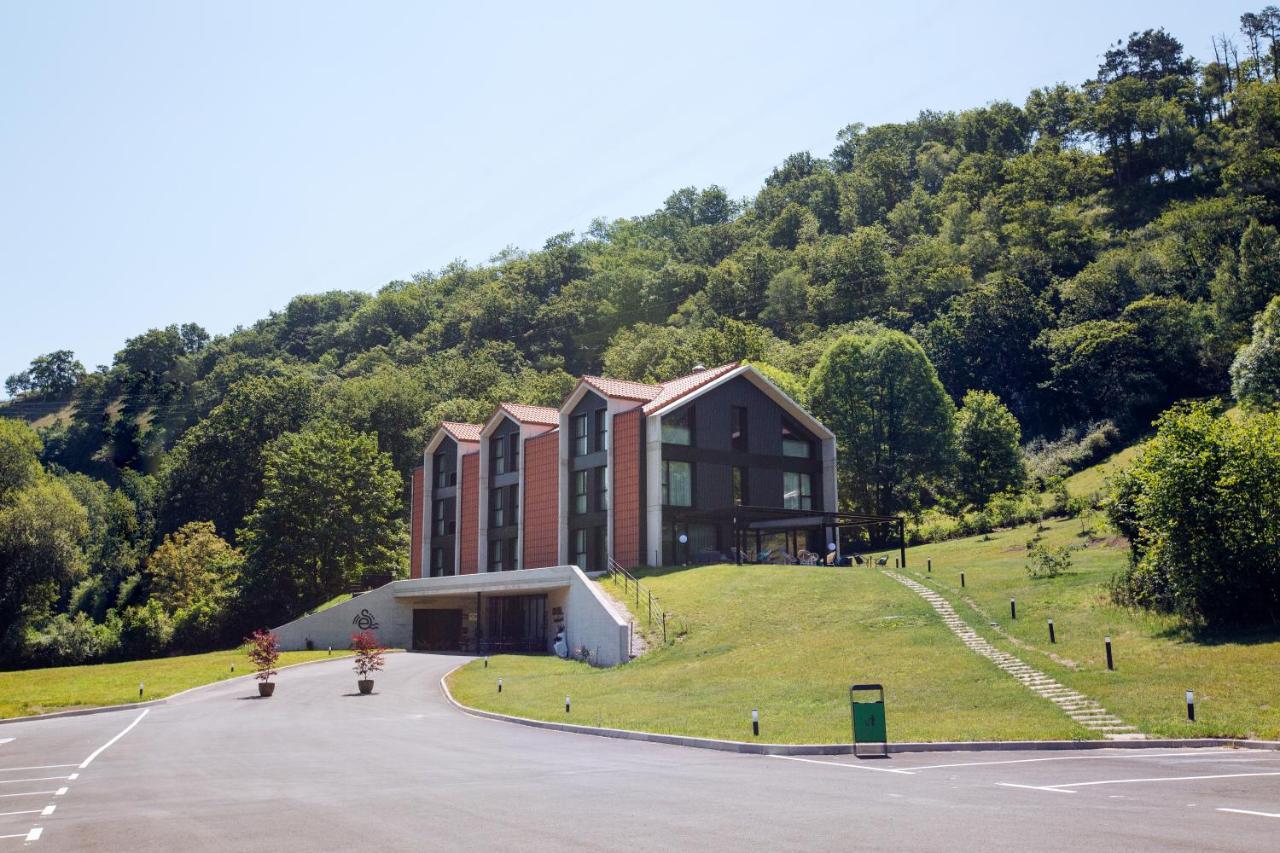 Hotel Ecos Del Sella Cangas de Onis Exterior photo